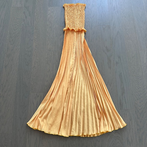 L'IDEE MAYA Yellow Gold Strapless Pleated Maxi Dress Stretch - US 4 - Picture 3 of 8